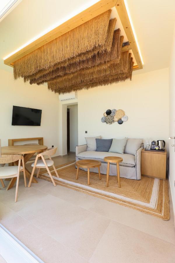 Life Suites เตลอส ภายนอก รูปภาพ